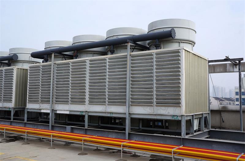 横流闭式冷却塔